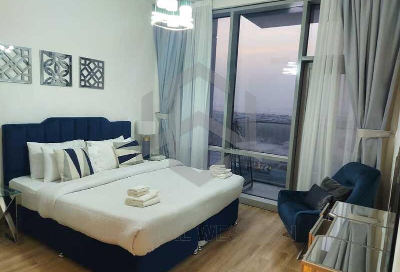 Pool and Canal View, Furnished, Prime Location — 4