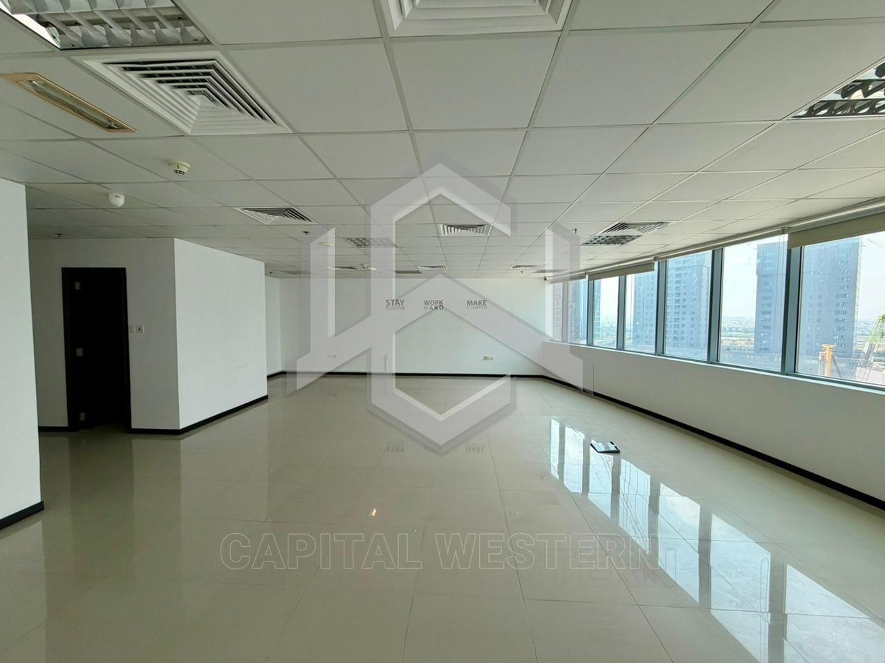 Spacious Office | Prime Location | 2 Parkings — 2