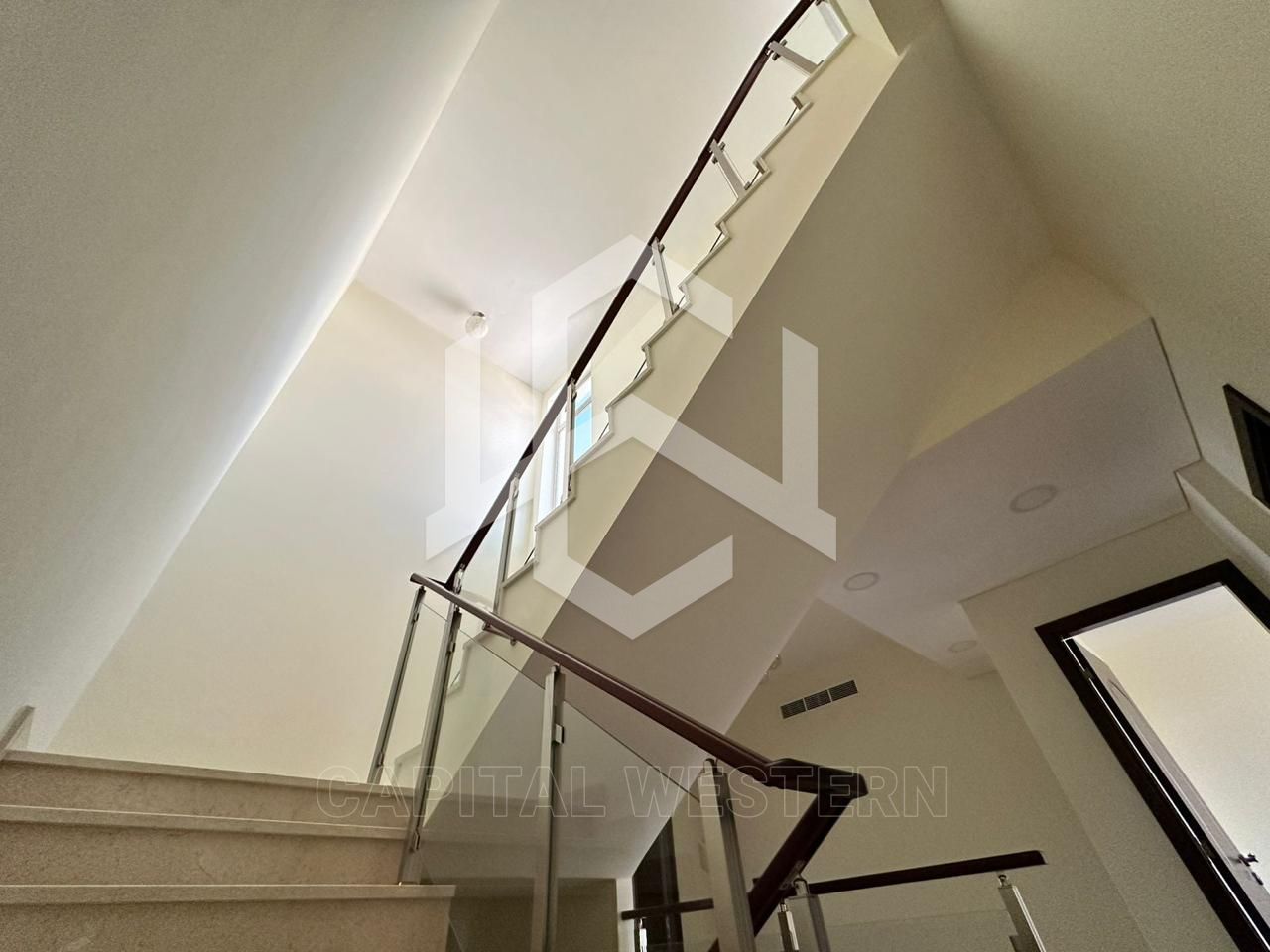 Single Row | 4 BR+Maids | Private Garden — 2