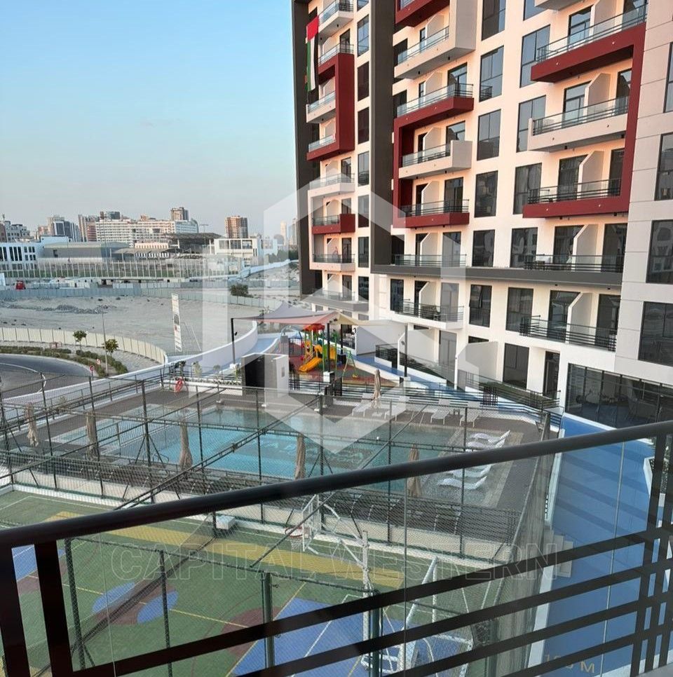 Modern Studio, Available on May 26, Amenities View — 3