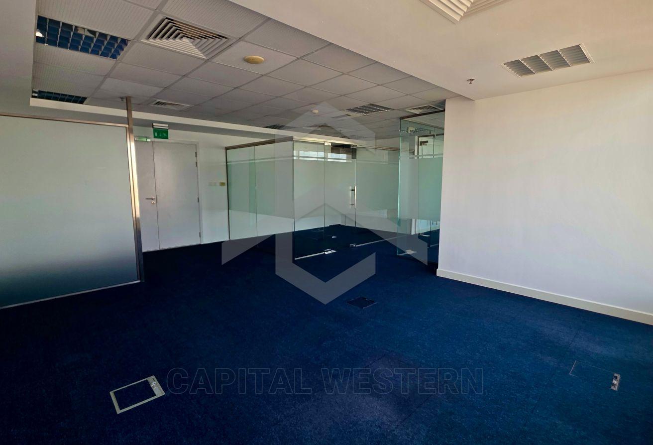Carpeted | Glass Partition | Grade A | Near Metro — 4