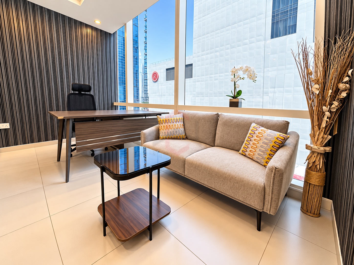 Fully furnished | Vacant | Fitted office | — 2