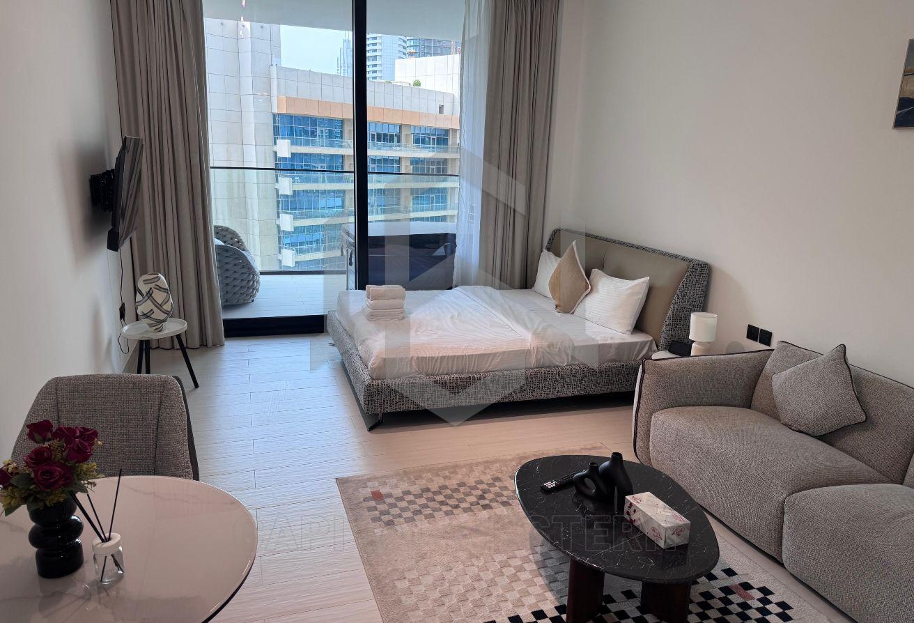 Fully-furnished Studio | Canal View | Vacant