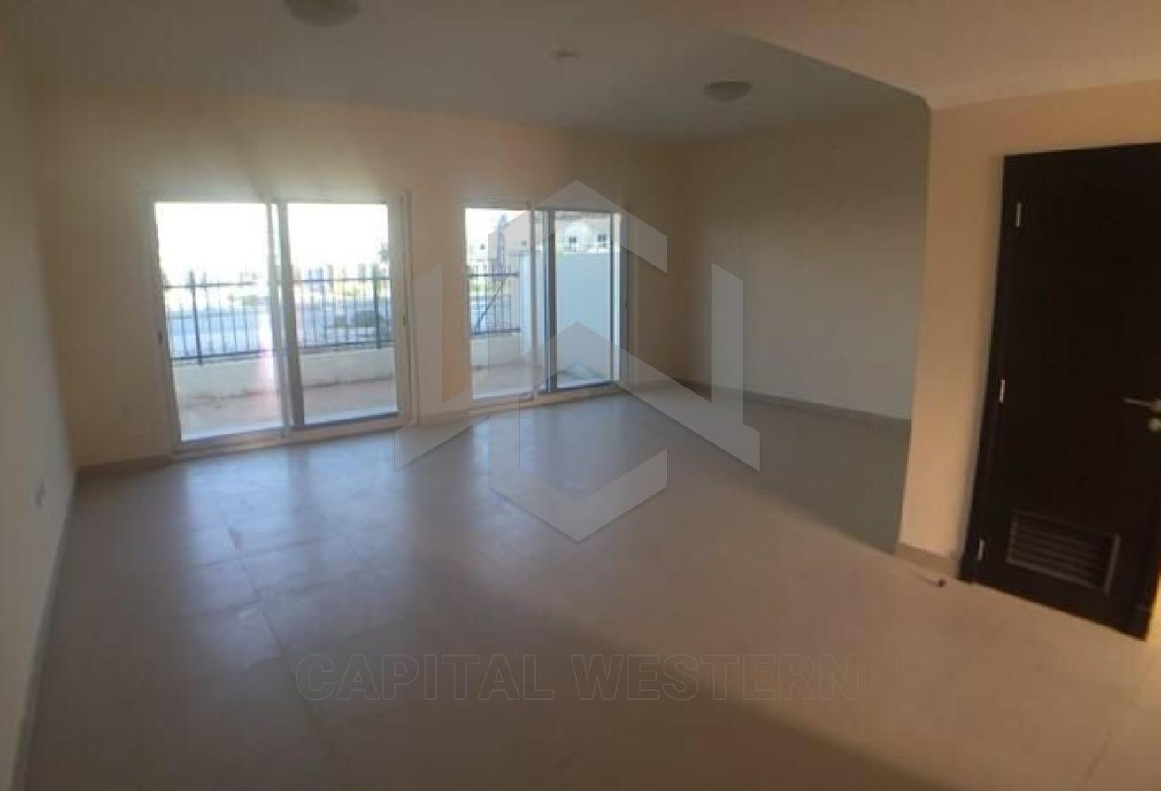 Corner Villa | Private Garden | Spacious Layout — 3