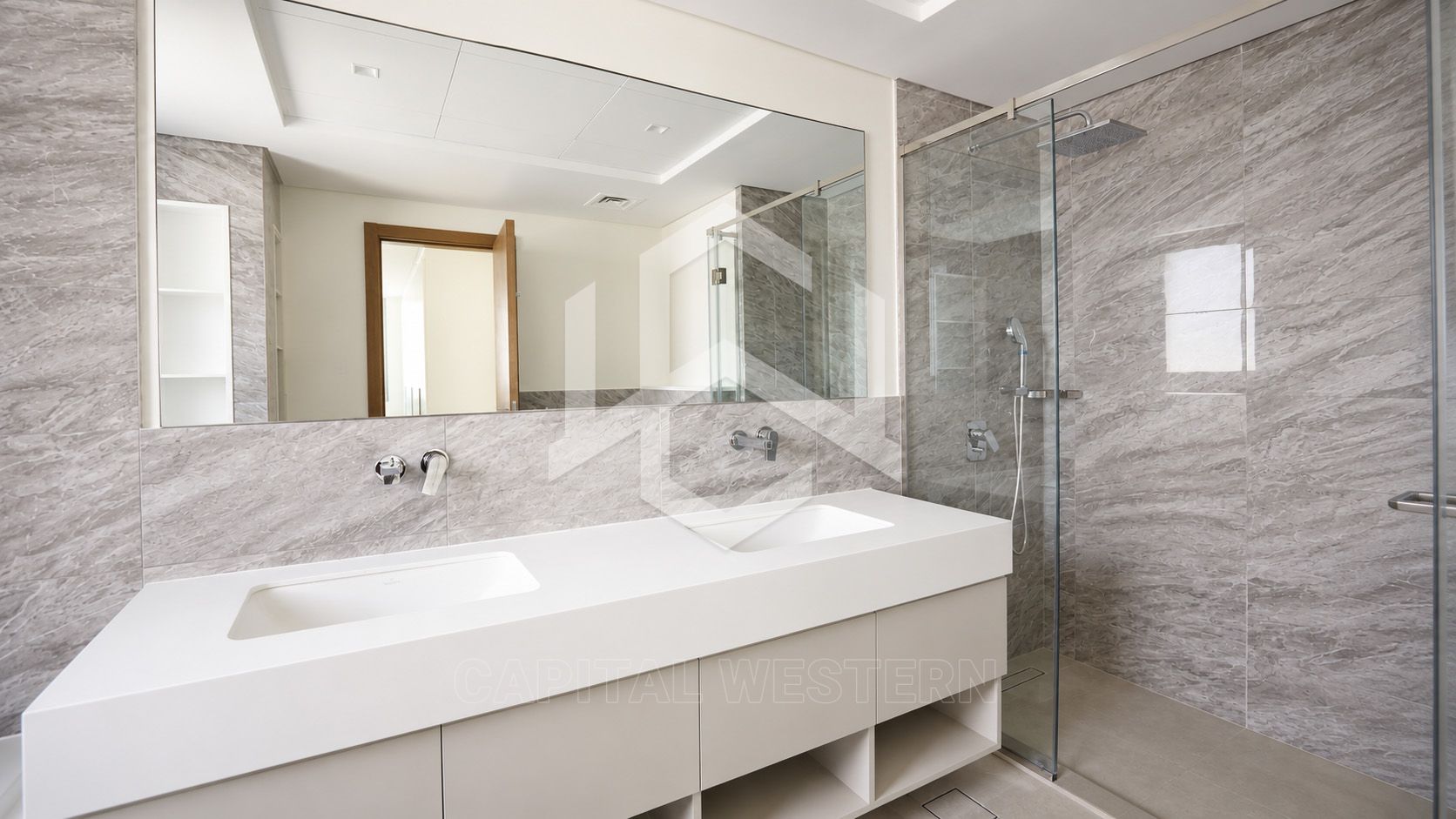 Spacious 5BR Villa | Pool & Garden View | Vacant — 4