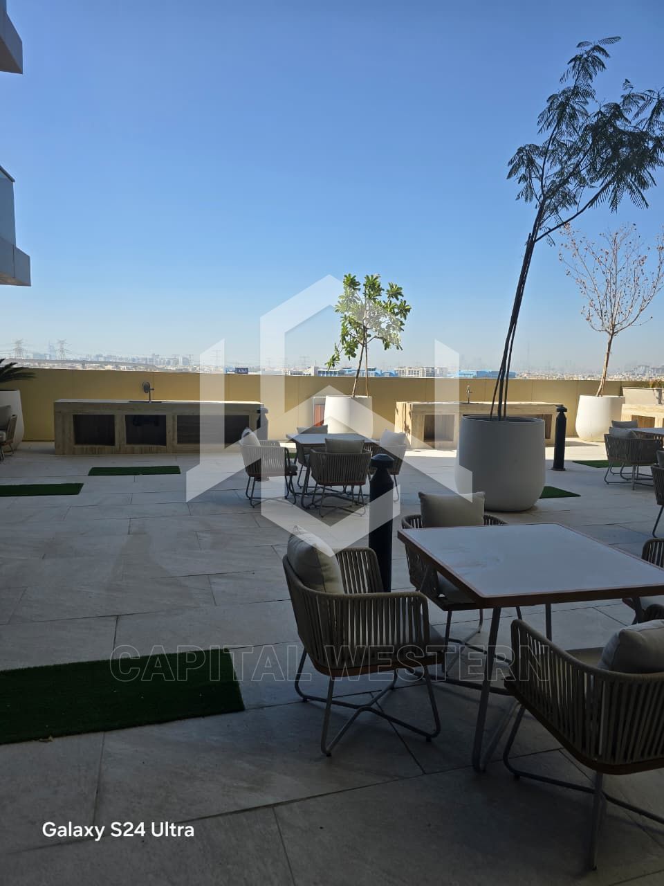 Spacious 1BR | Prime Location | Ready to Move — 2