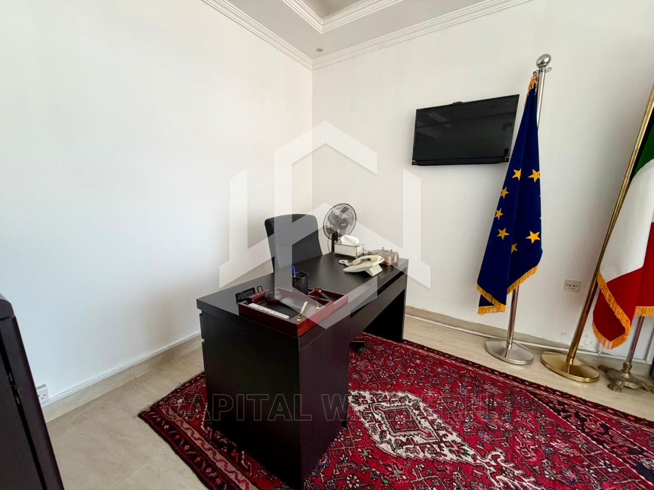 Fully Furnished, Best View-Canal & Racecourse View — 3
