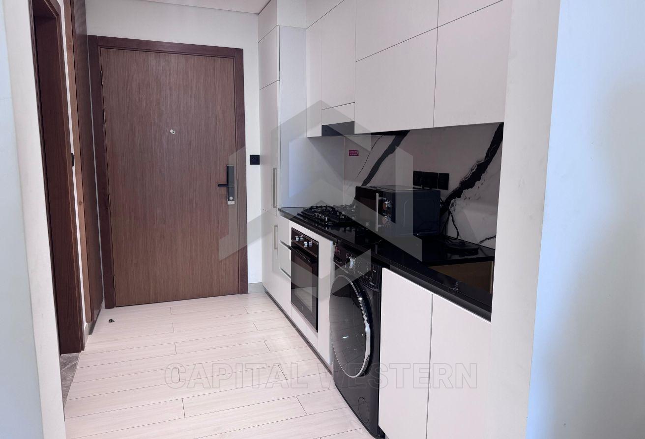 Ready to Move | Furnished | Burj Khalifa View — 4