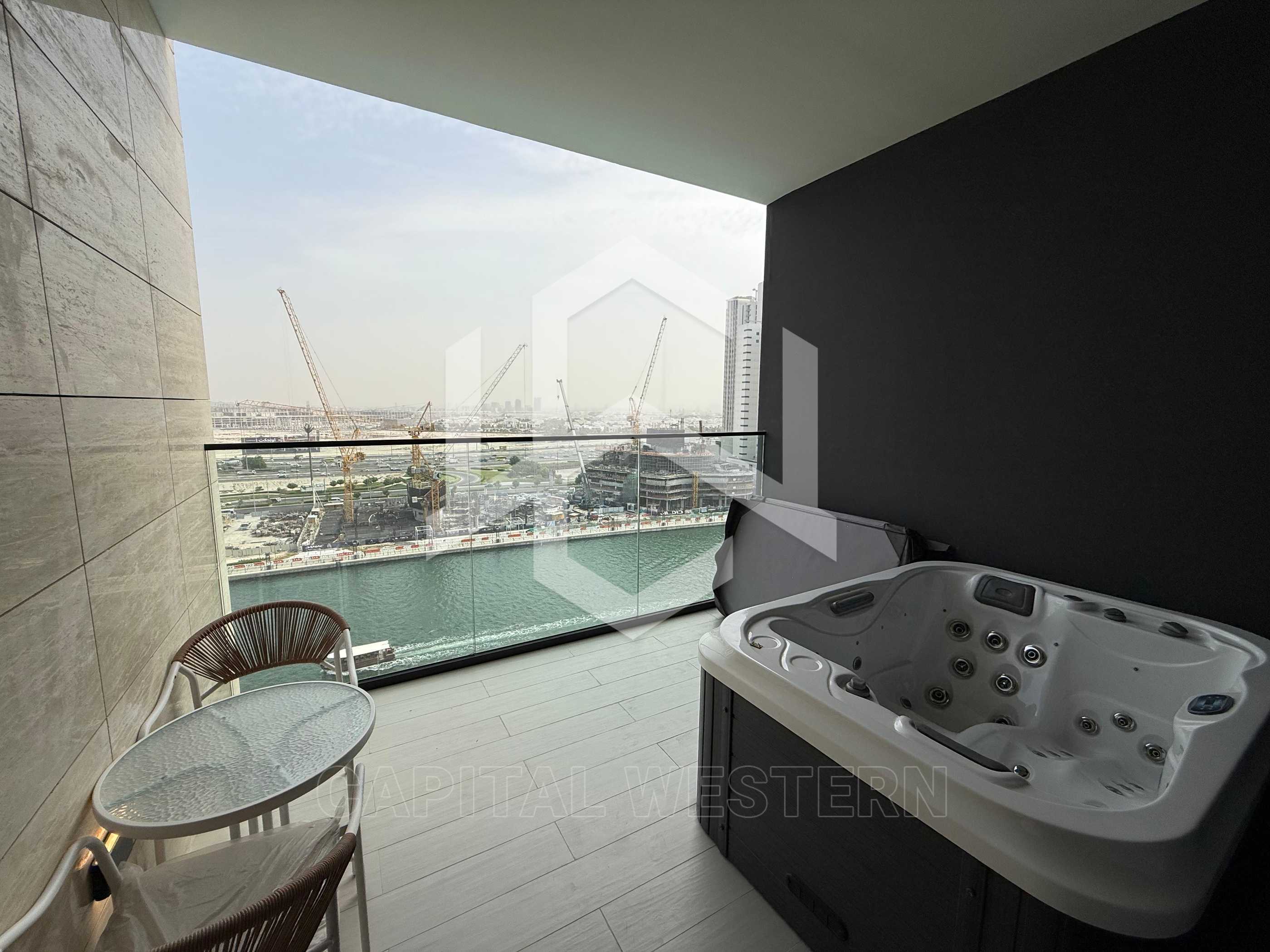 Smart Home System |Private Jacuzzi | Canal View