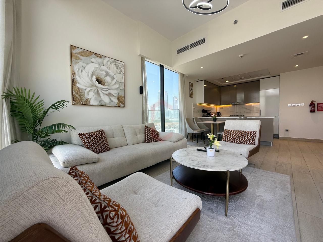 Spacious 1BR | Lagoon & Burj Khalifa View — 2