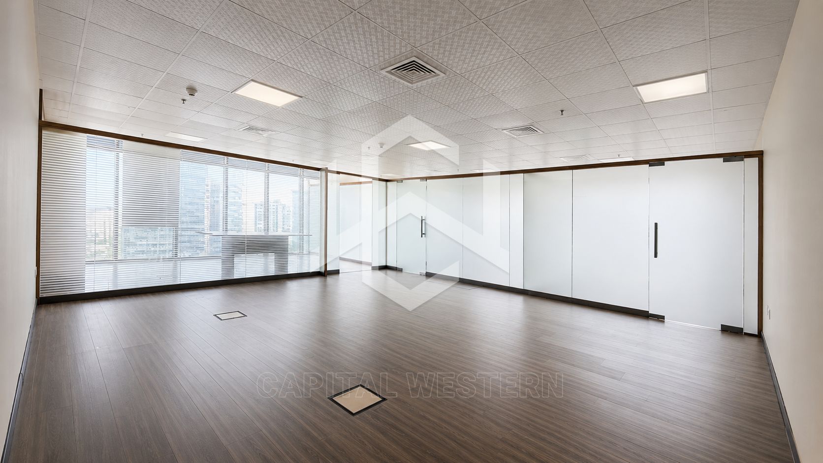 Prime Location | Canal View | Unfurnished & Fitted Office — 3