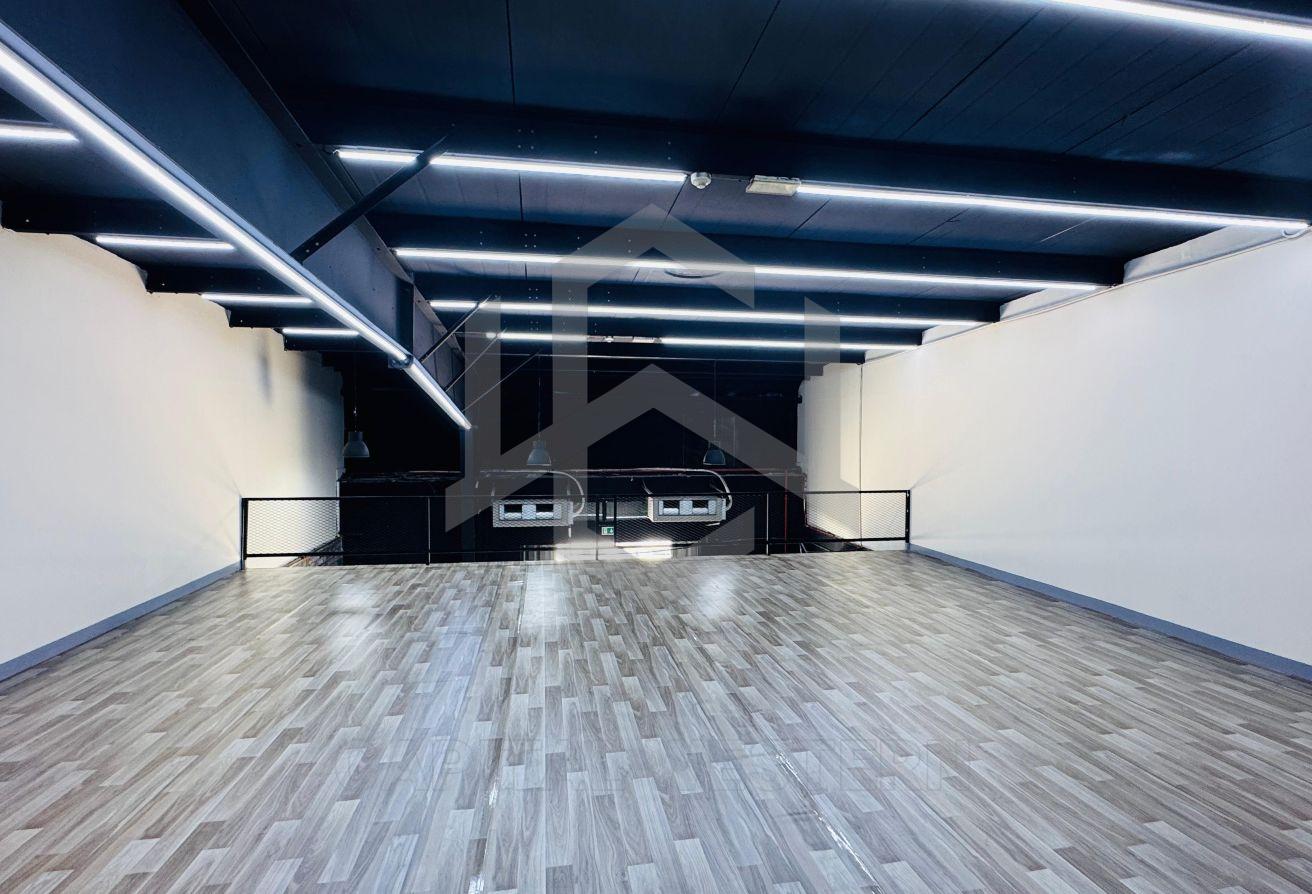 Fully Furnished Warehouse | Vacant | Al Quoz — 4