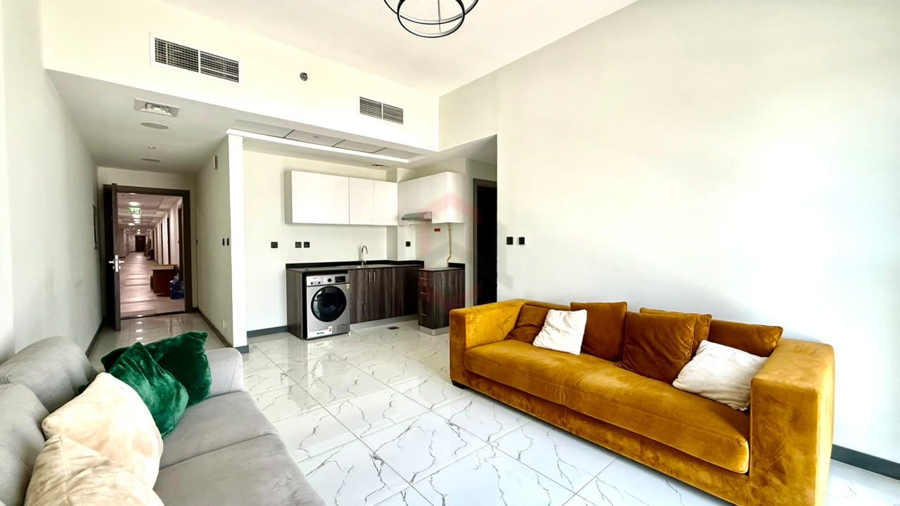 Vacant | Corner Unit | High Floor | Furnished