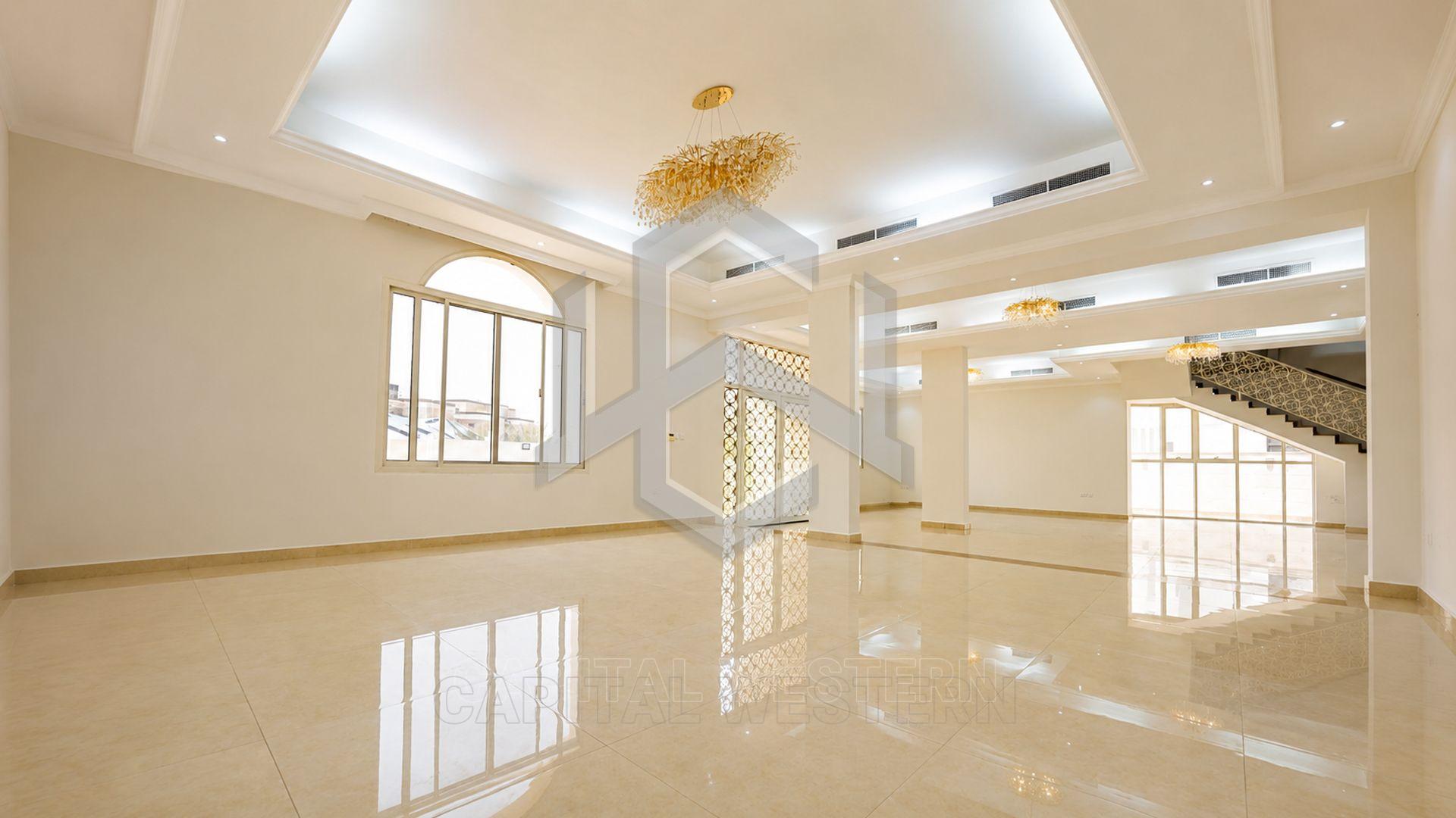 Luxury 4BR Villa, Private Majlis & Spacious Garden