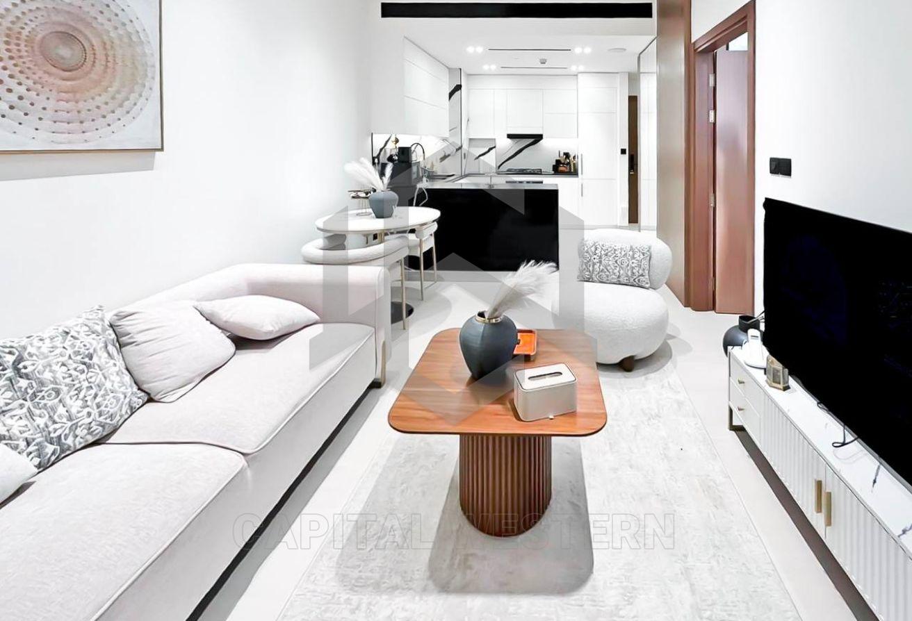 Canal View | Spacious Balcony | High Floor