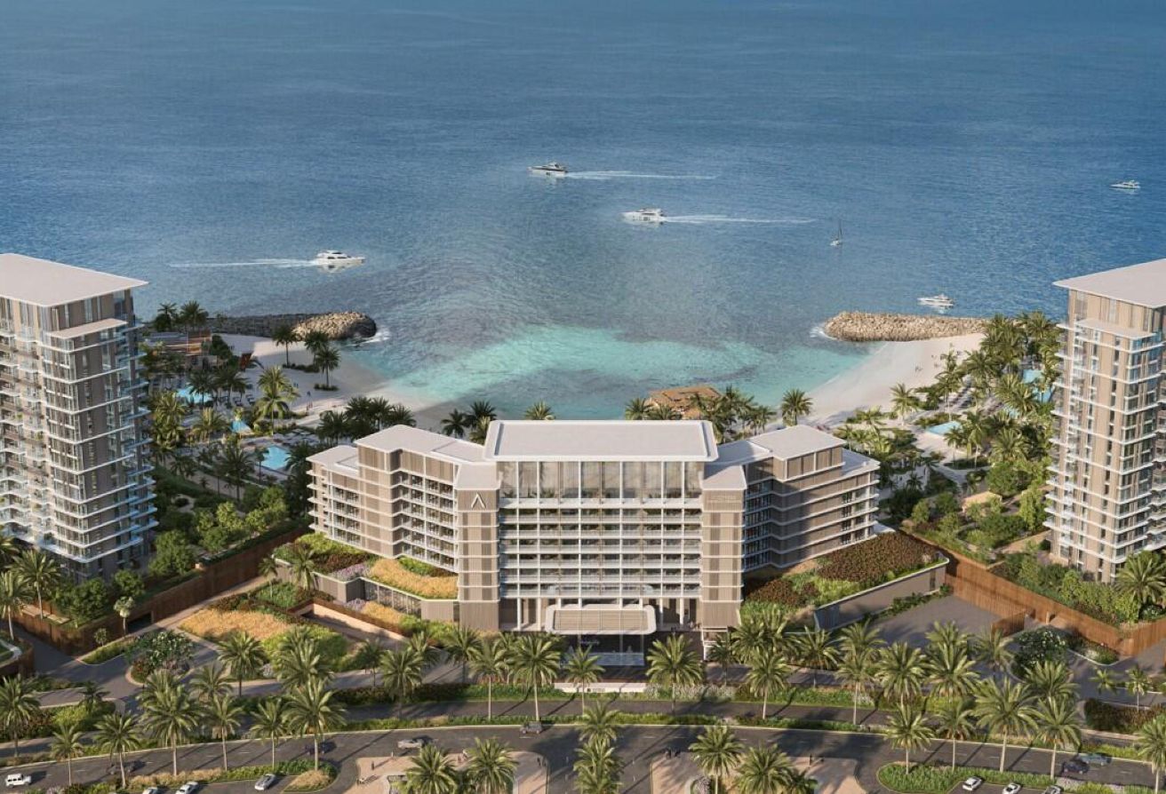 Luxury 3BR Waterfront Apartment | Emaar | Sea View
