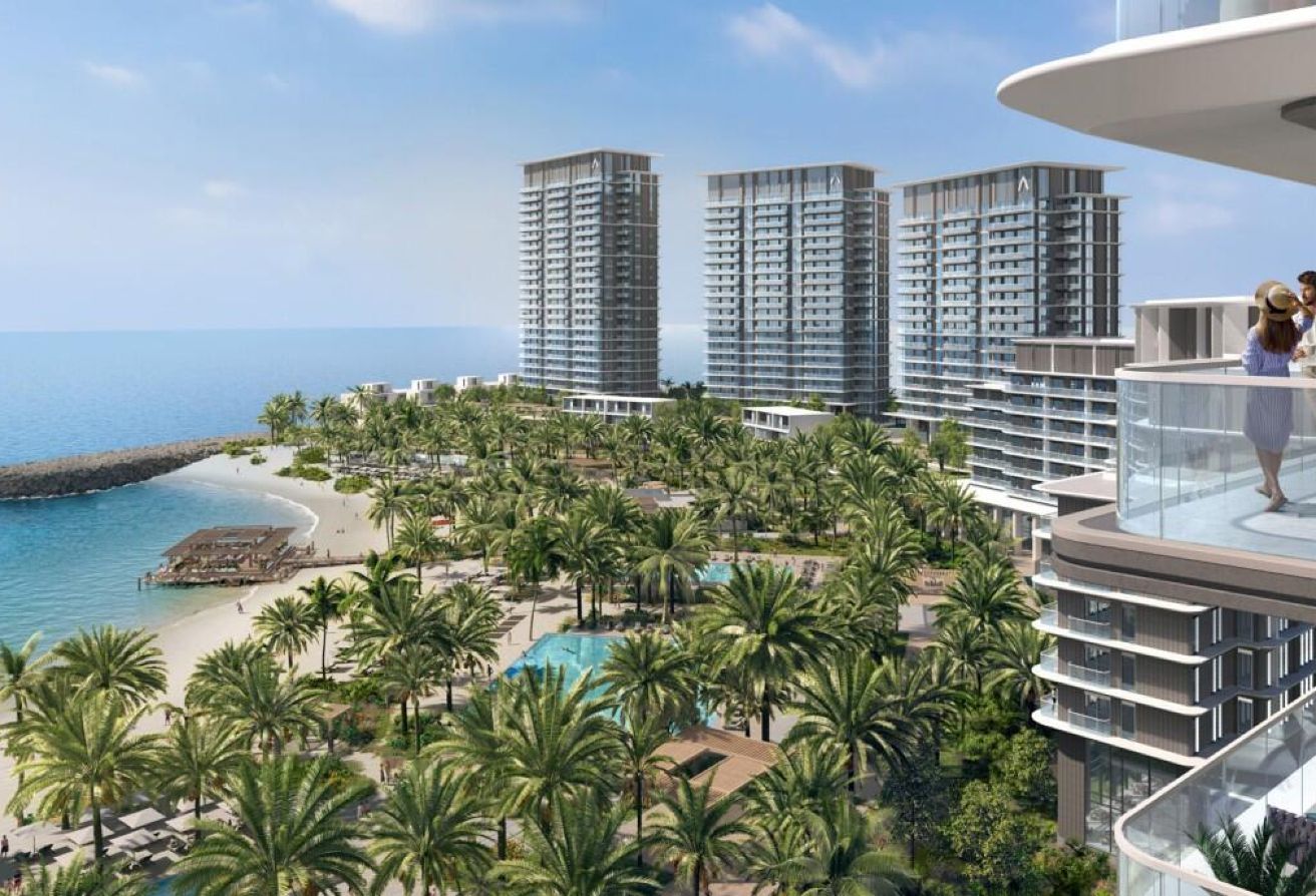 Luxury 3BR Waterfront Apartment | Emaar | Sea View — 2