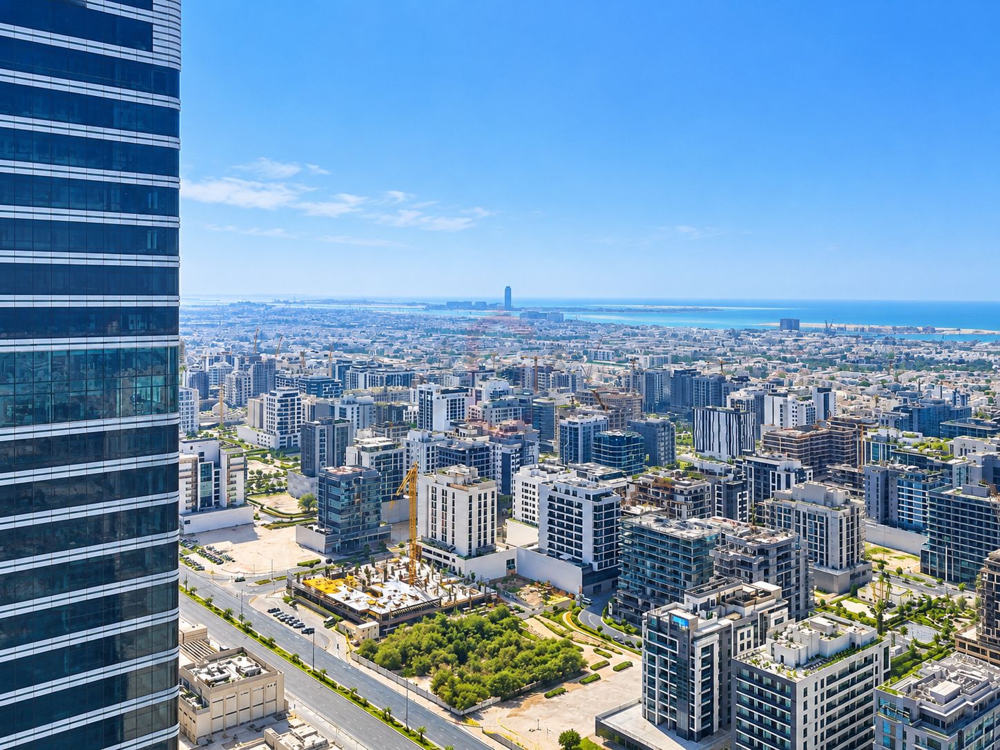 3BR | Sea and Sheikh Zayed Road View | Vacant — 2