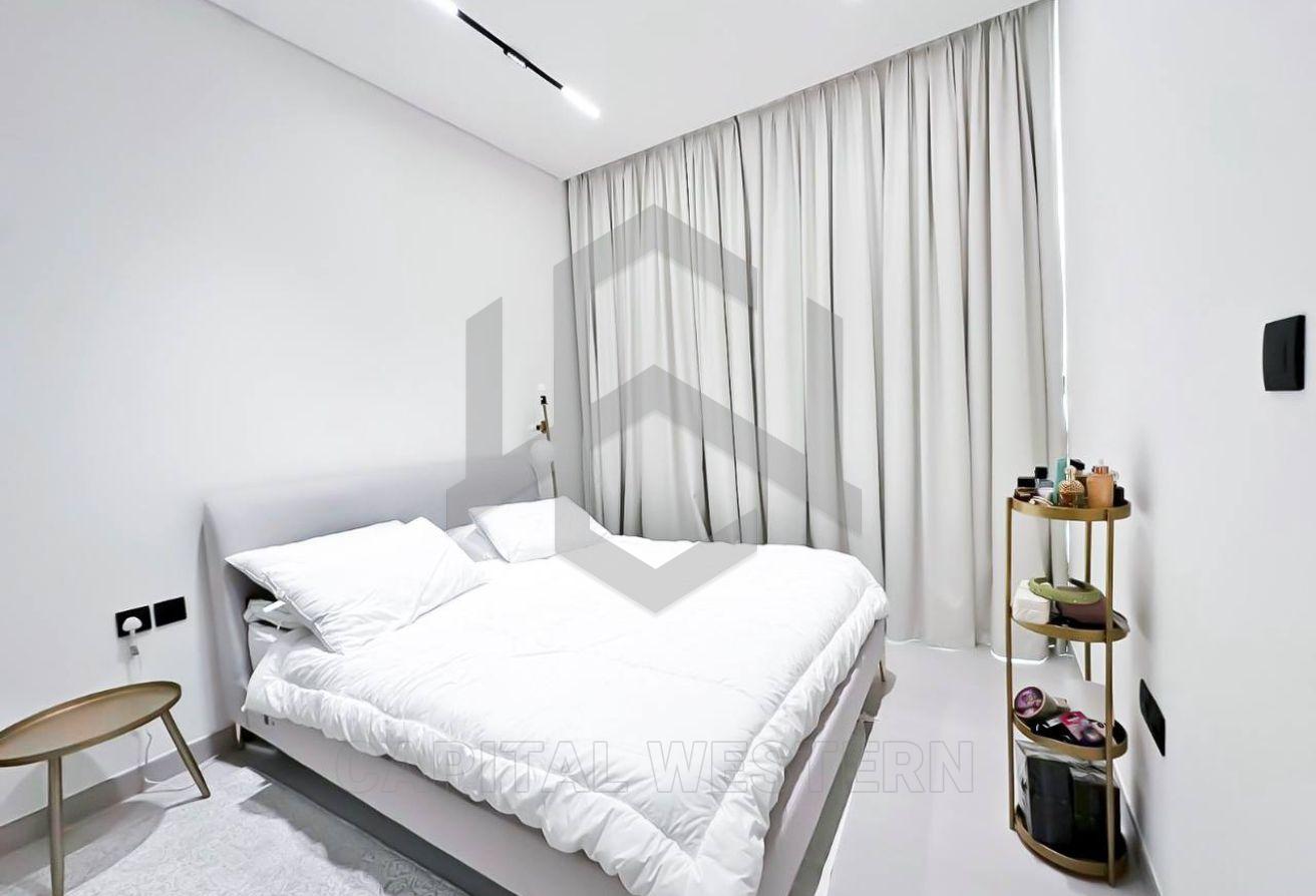 Canal View | Spacious Balcony | High Floor — 4