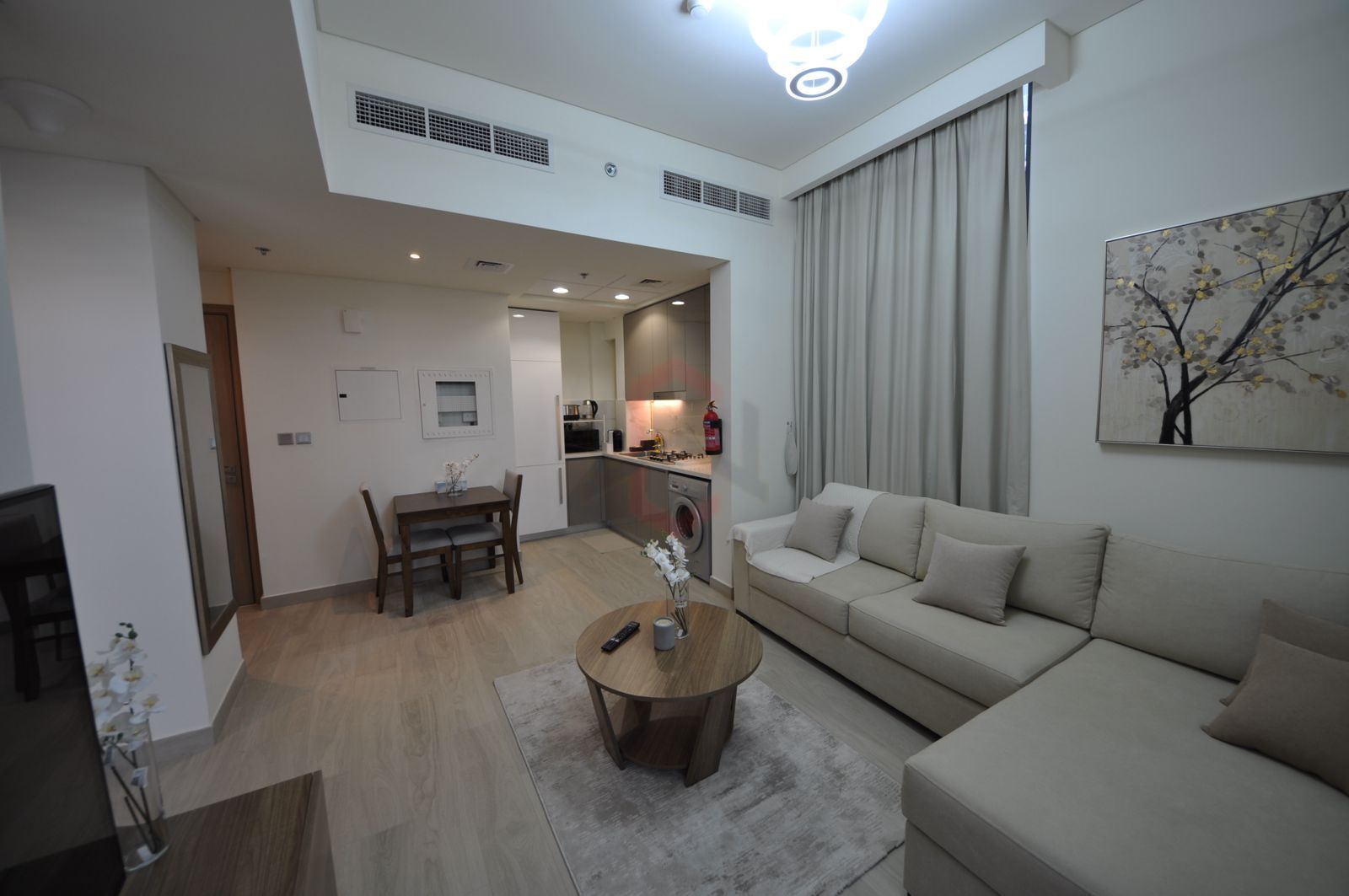 Fully- furnished 1BR | Vacant & Ready| Pool View