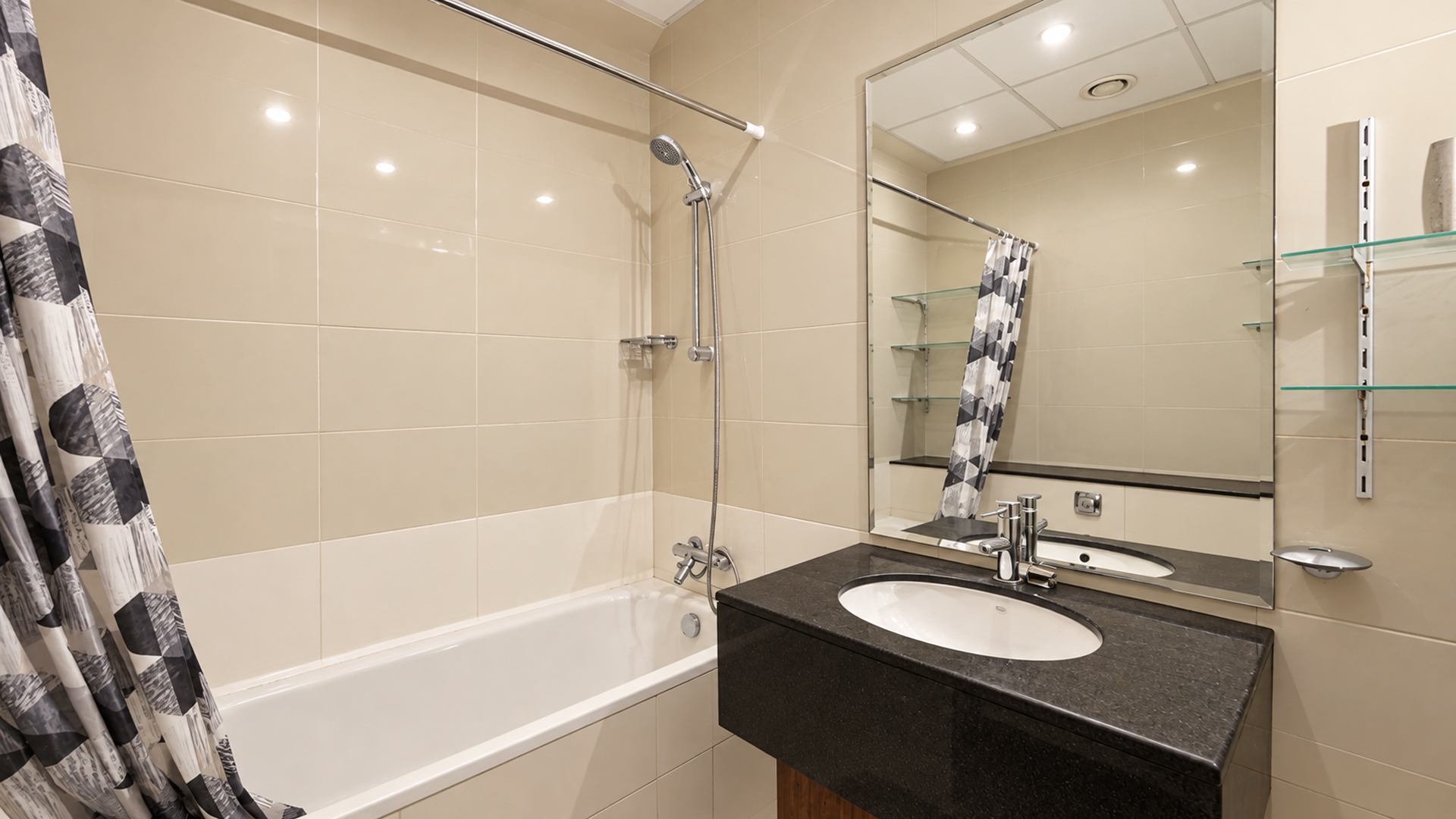 City View | Prime Location | Ready to Move — 3