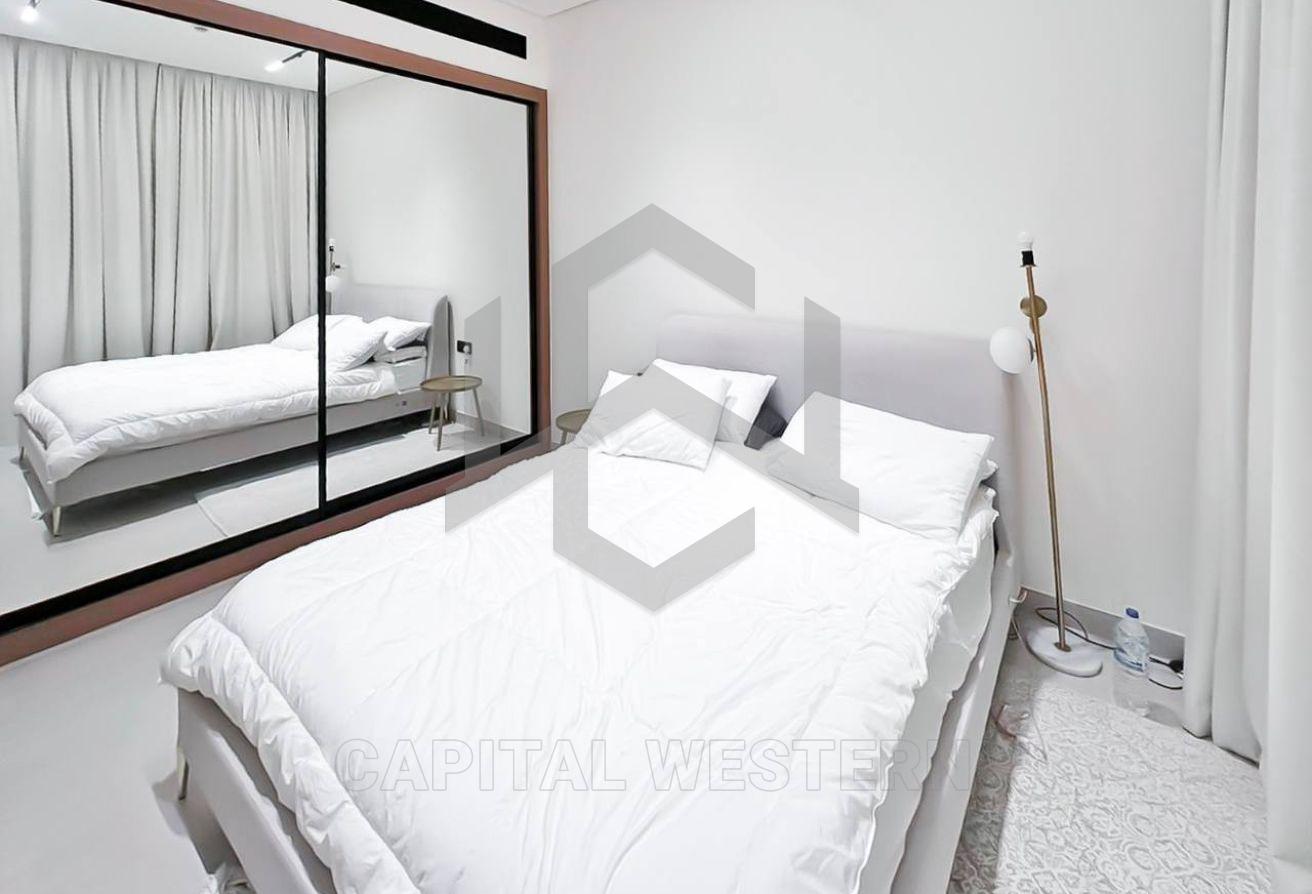 Canal View | Spacious Balcony | High Floor — 3