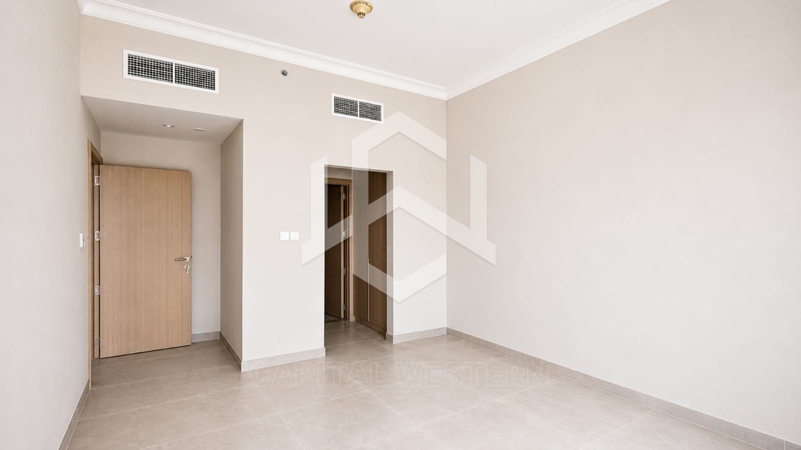 Canal & Burj View | Exclusive | Prime Location — 3