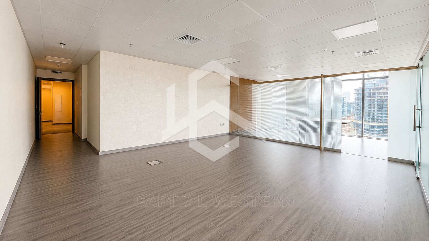 Canal View | Unfurnished & Fitted | Vacant — 4