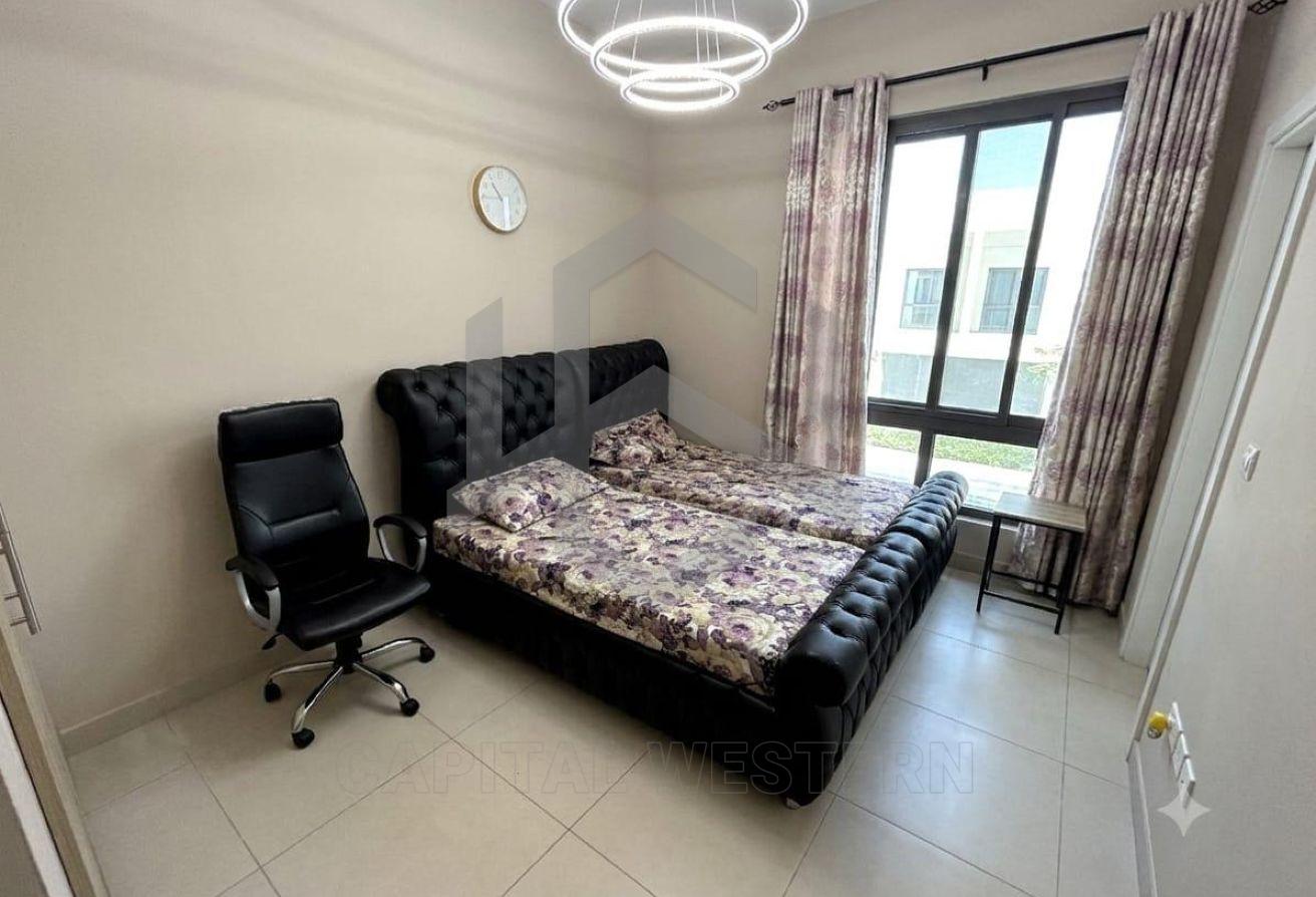 Corner 4BR Villa | Upgraded | Huge Garden — 2
