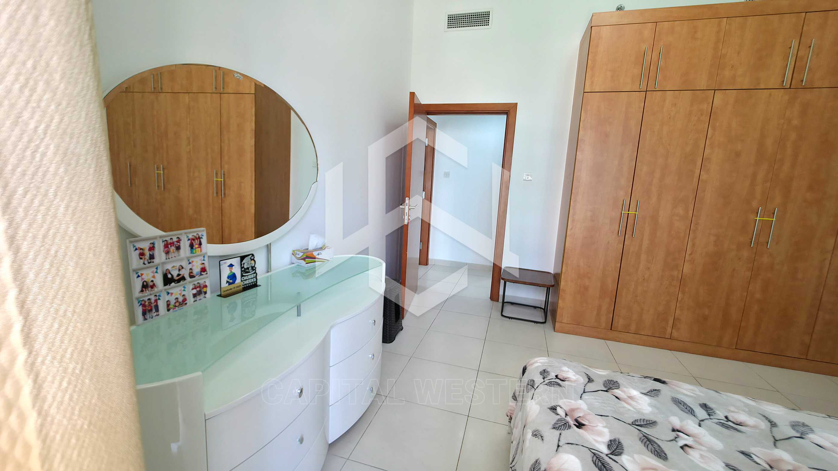 Corner 2 Bedroom | Canal View | 3 Balconies — 4