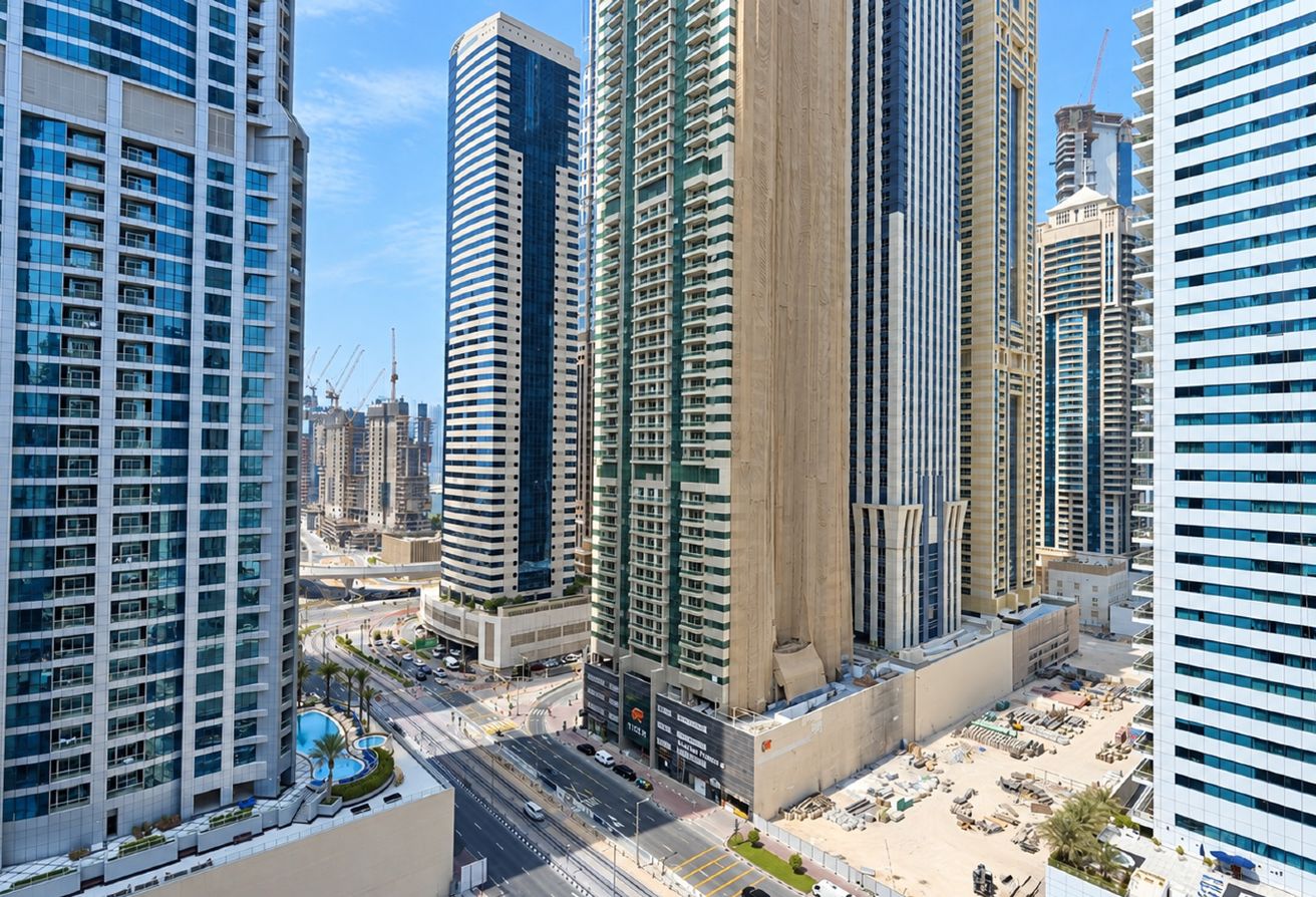 City View | Prime Location | Ready to Move — 3