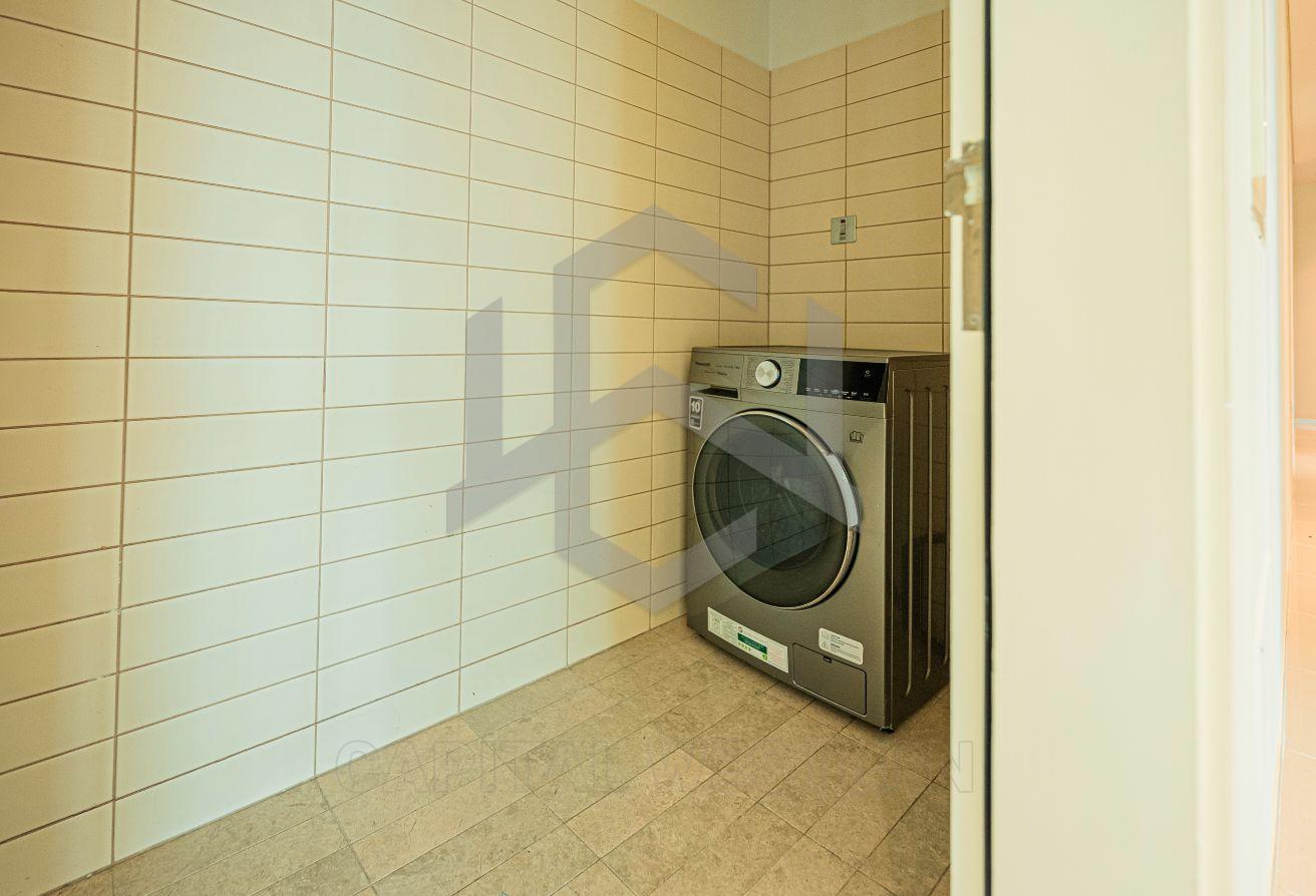 Chiller Free | Prime Location | Close To Metro — 4
