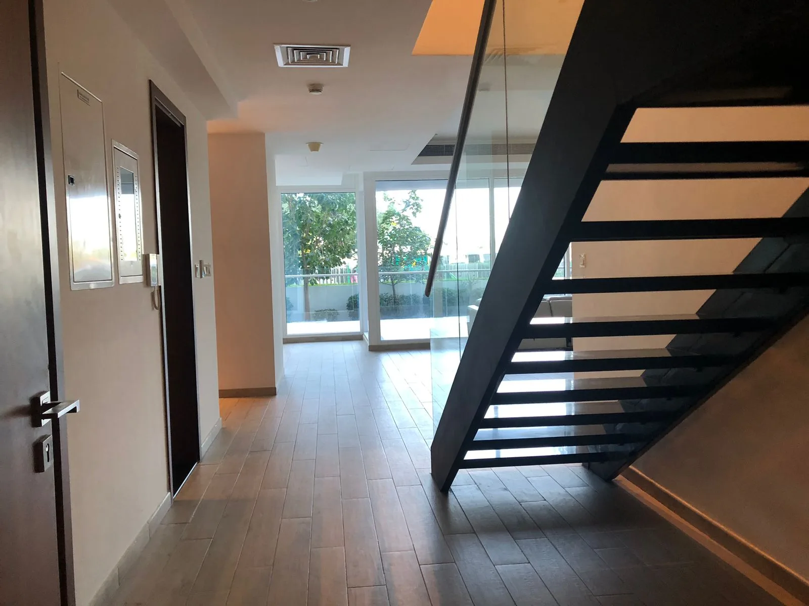Private Jacuzzi | Spacious 4BR | Fitted Kitchen — 3