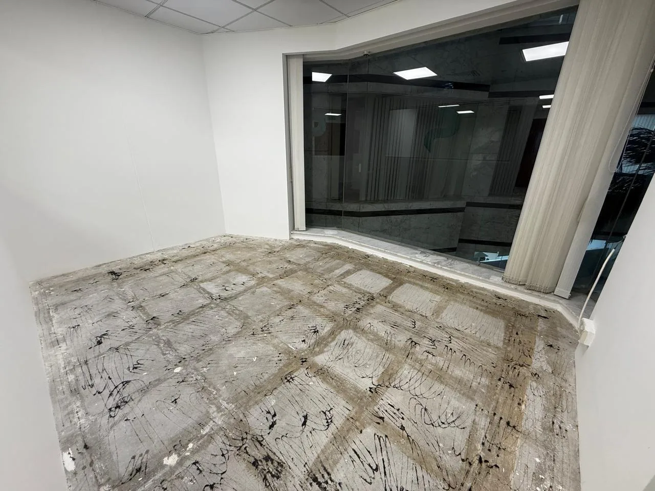 Spacious Office | Close to Metro | Unfurnished — 3