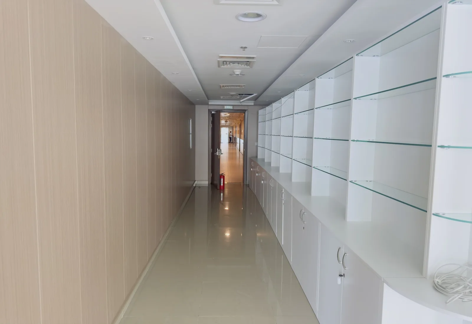 Fitted Office in Burlington | Canal View | Ready — 4