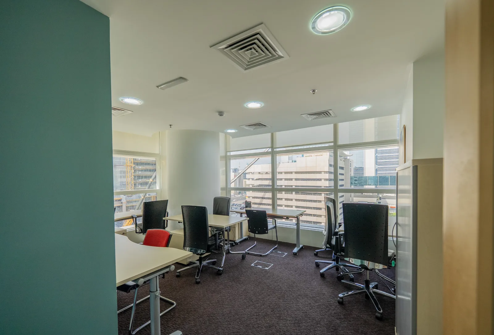 Furnished Office | Bills included | Near Metro