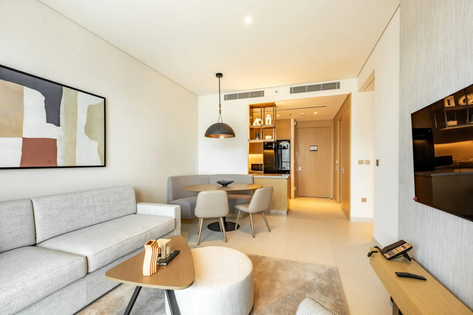 Burj Khalifa View | Dubai Mall Access | Furnished — 4