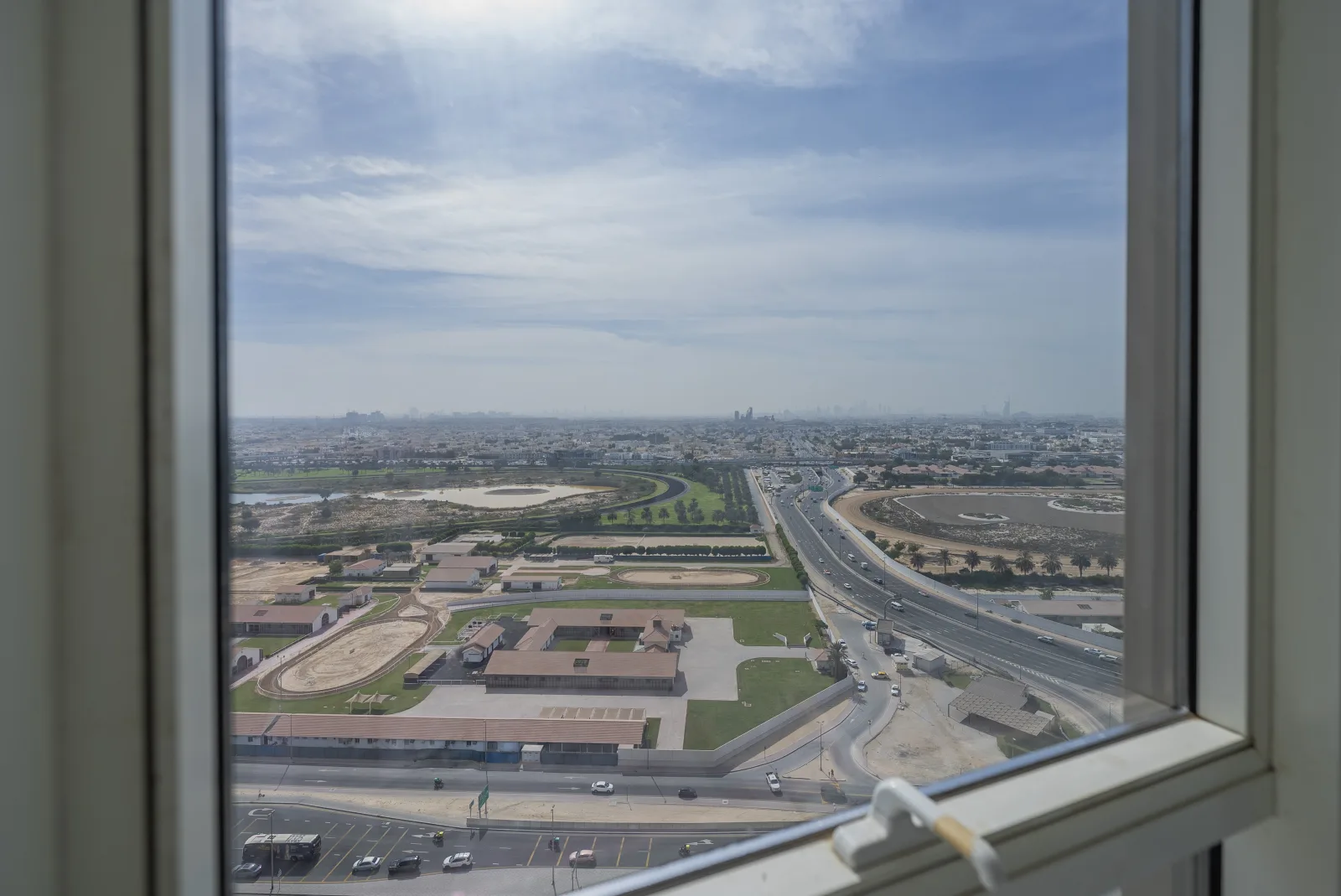 Vacant | Race Course View | Raised Flooring — 3