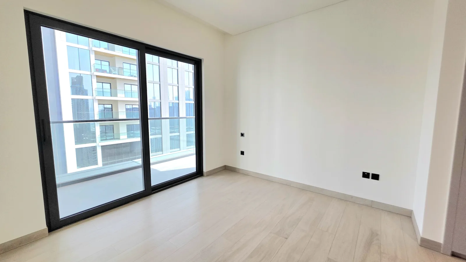 Brand New 2BR | High Floor | Ready to Move — 4