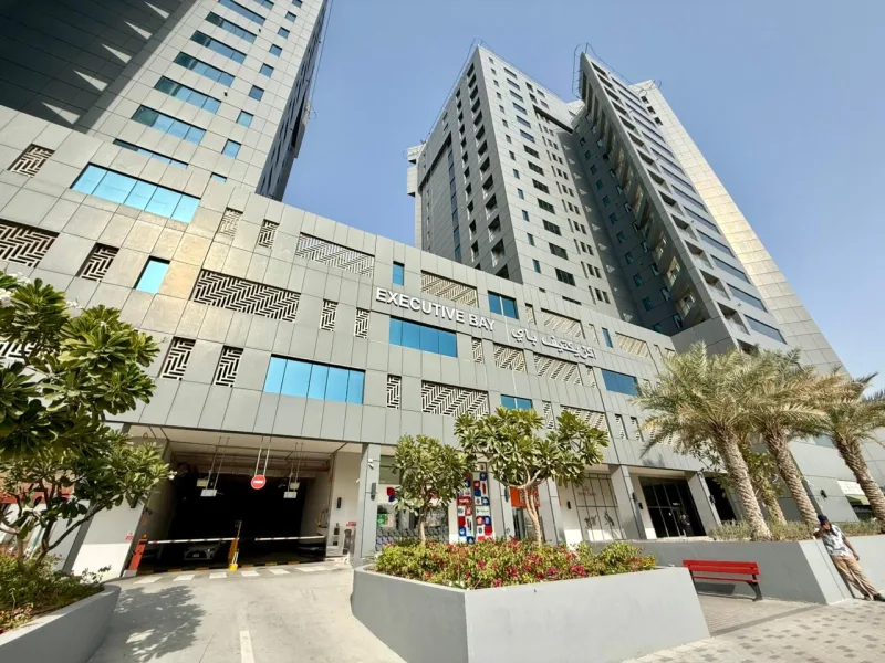 12 Chqs | Ready to Move In | Close to Metro